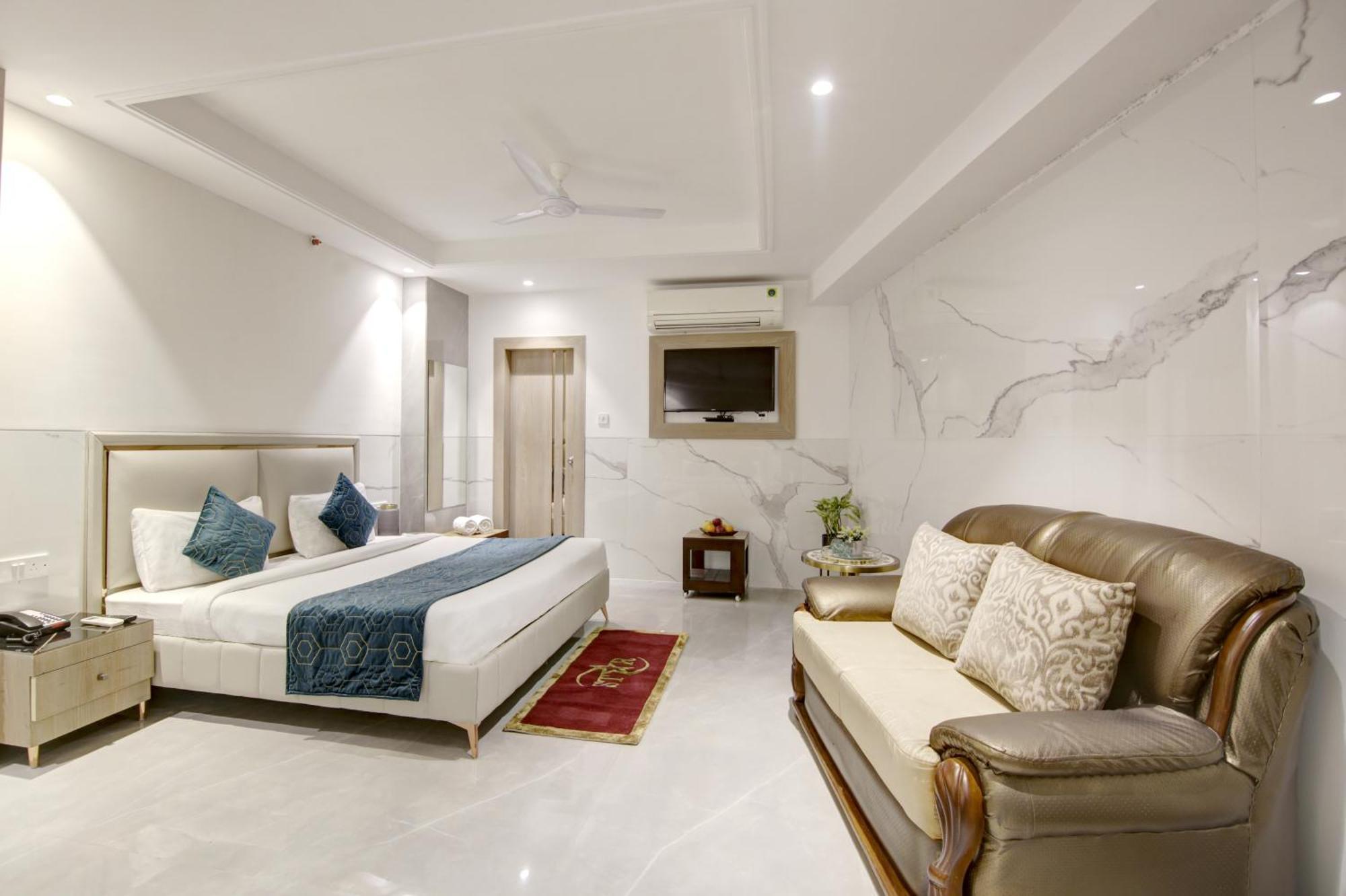 Delhi 37 By Star Group Near Delhi Airport * New Delhi